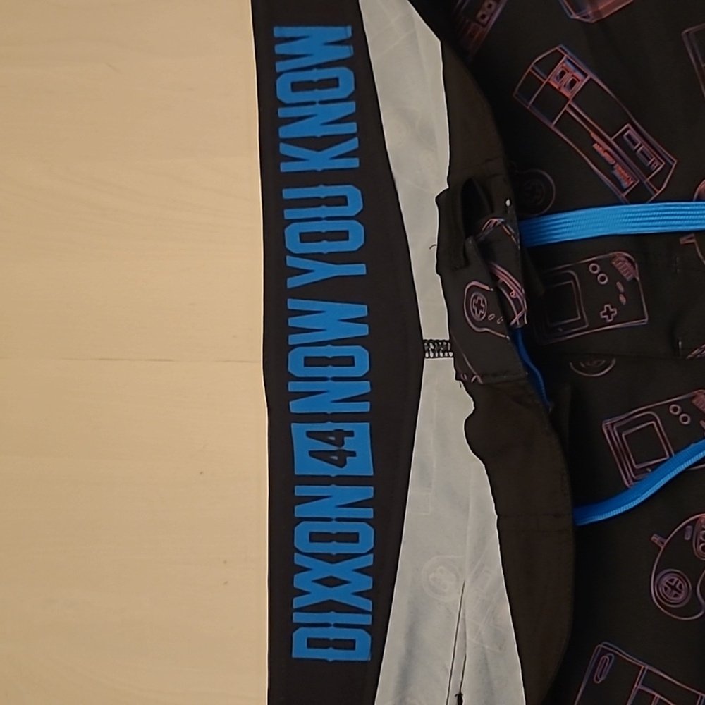 NWOT DIXXON Nintendo Themed Juicy Flannel Boardshorts with Pockets - Picture 4 of 11